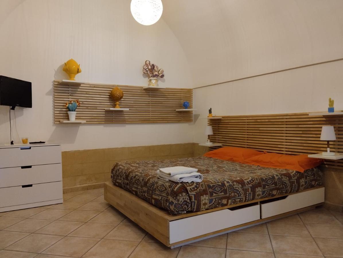 Bed and Breakfast Dimora Dioniso Полиньяно-а-Маре Экстерьер фото